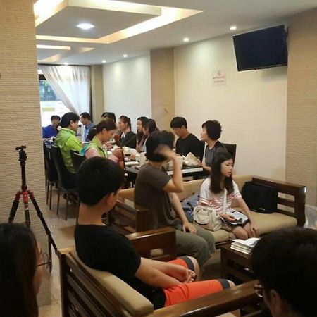 Pandora Motel Yangon Ngoại thất bức ảnh