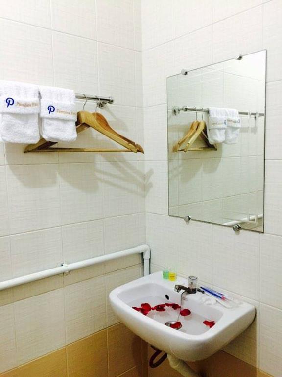 Pandora Motel Yangon Ngoại thất bức ảnh