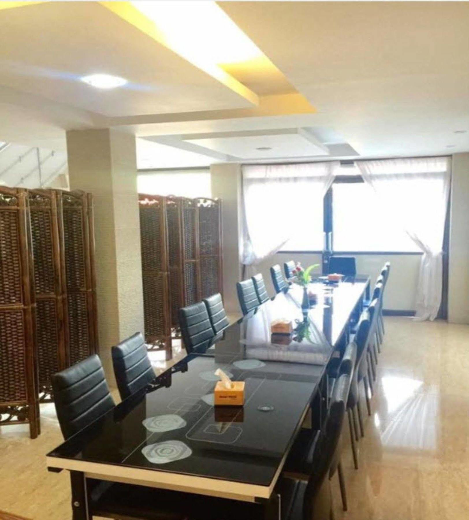 Pandora Motel Yangon Ngoại thất bức ảnh